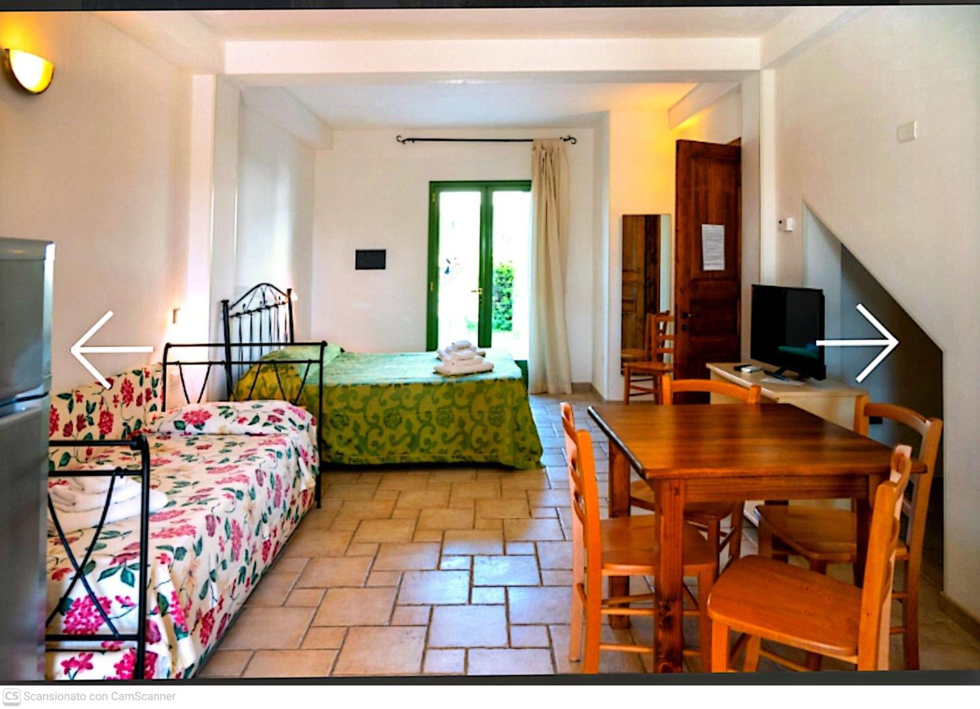 Large Double or Twin Room